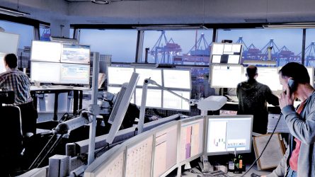 Effizienz durch sorgfältig geplante Automation – das Containerterminal Altenwerder © HHLA / Christian O. Bruch