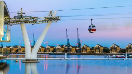 Die Luftseilbahn schwebt bereits über London – bald auch über der Frankfurter Skyline? © stock.adobe.com / I-Wei Huang