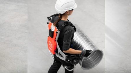 3 verschiende Bilder eines Exoskelettes