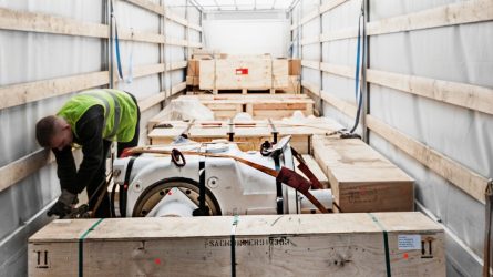 Be- und Entladung von Lkw: Diese oft zeitraubende Tätigkeit könnten Maschinen schneller erledigen. Allein das setzt hohe Investitionen und eine saubere Datenbasis voraus. © Michael Neuhaus / SDAG