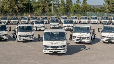 Grüne Lieferketten für Europa: DB Schenker erweitert Elektro-Flotte um 36 neue FUSO eCanter. © DAIMLER