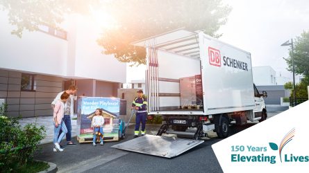 curbside delivery; B2C delivery